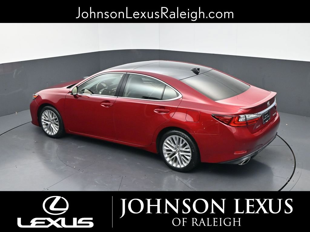 Used 2016 Lexus ES 350 w/ Luxury Package w/Wood Trim image 25