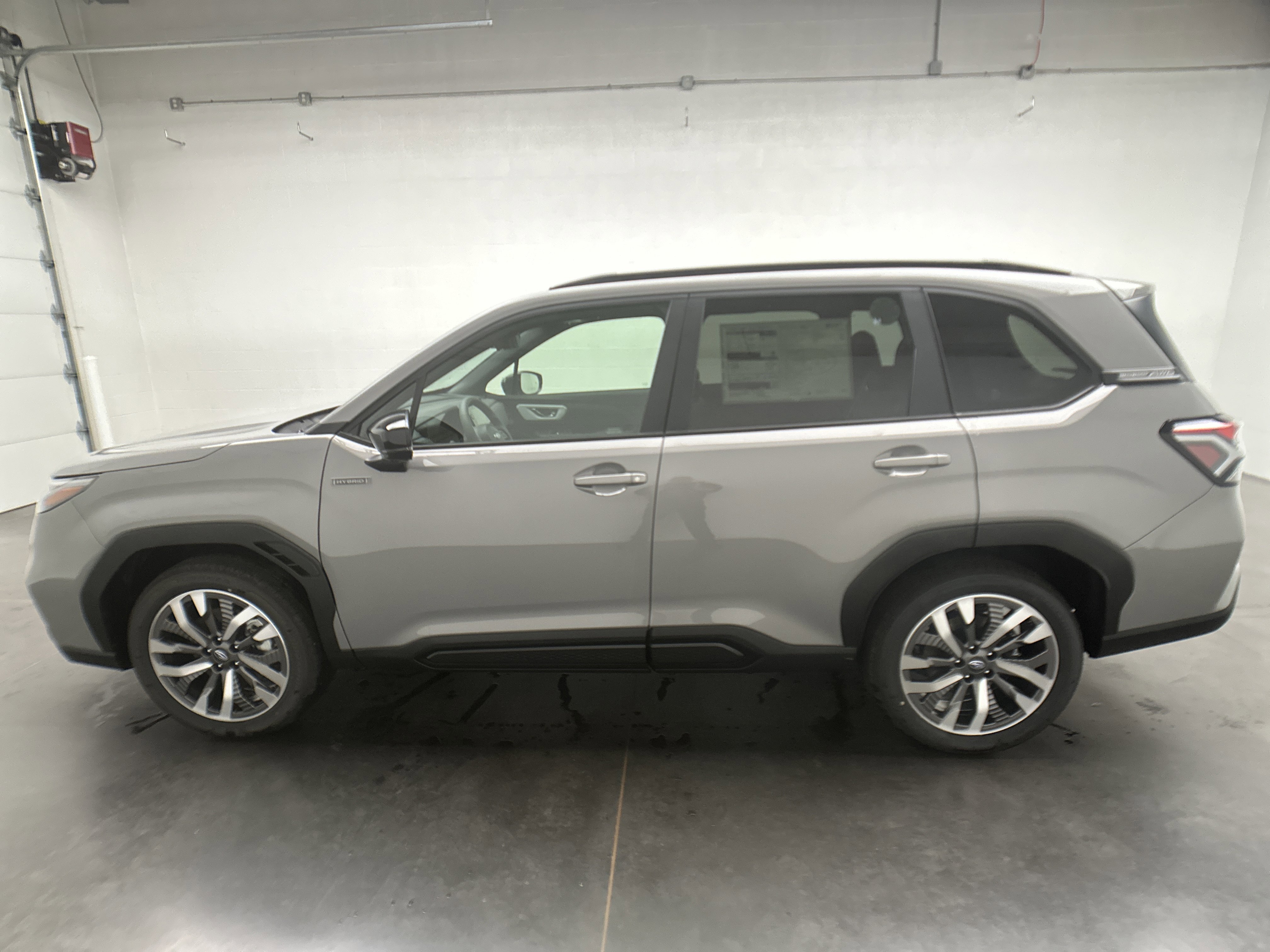 New 2025 Subaru Forester Touring image 6