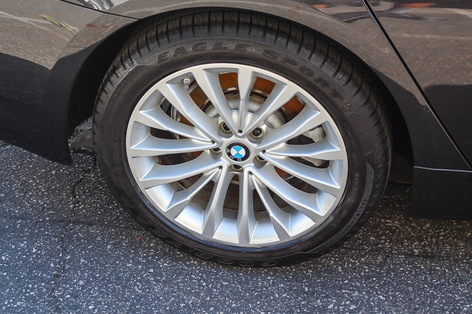 Used 2023 BMW 530i w/ Premium Package RWD image 8