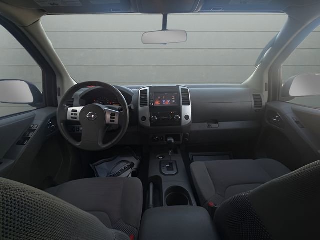 Used 2020 Nissan Frontier SV image 10