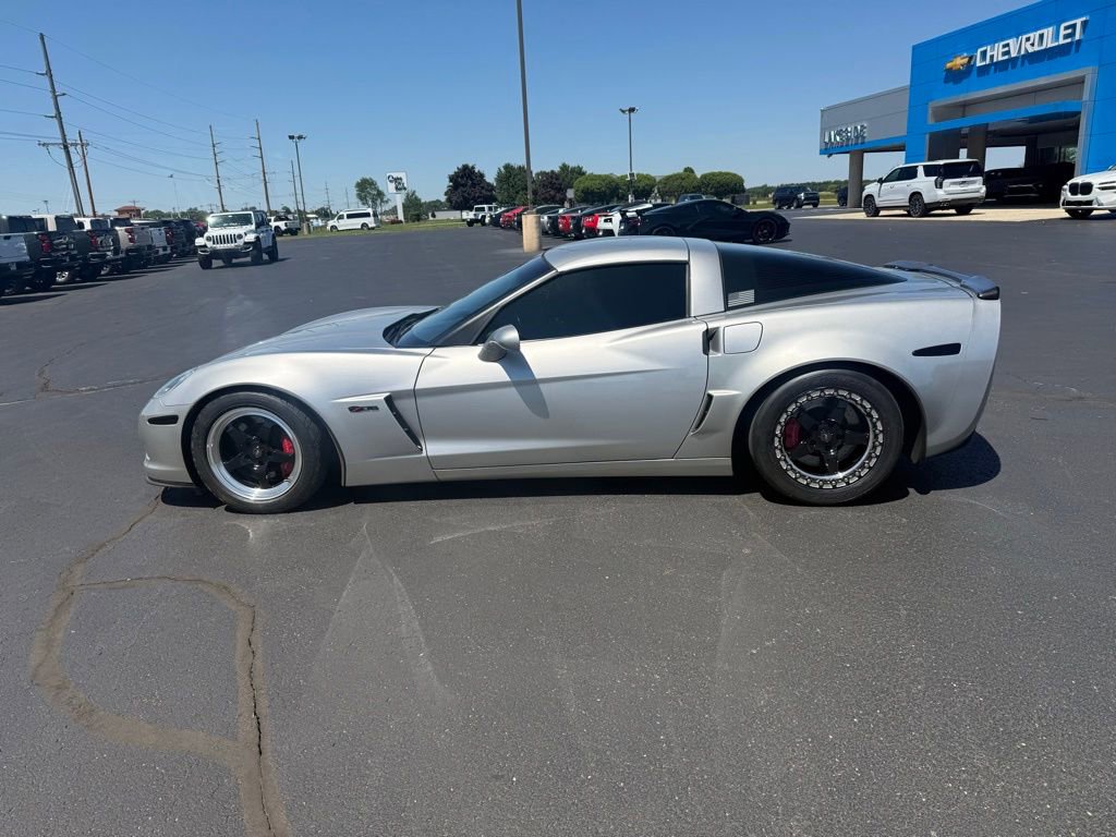Used 2006 Chevrolet Corvette Z06 w/ Preferred Equipment Group RWD image 2