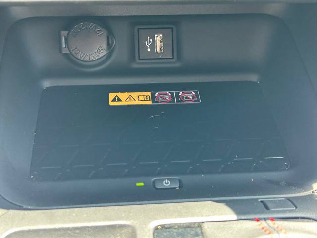 Certified 2025 Toyota RAV4 XSE AWD/4WD image 32