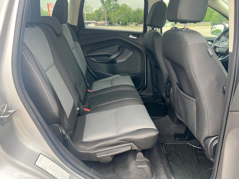 Used 2017 Ford Escape SE FWD image 11