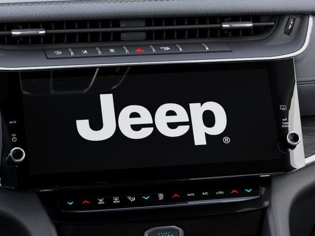 New 2026 Jeep Grand Cherokee L Limited w/ Limited Altitude Package AWD/4WD image 24