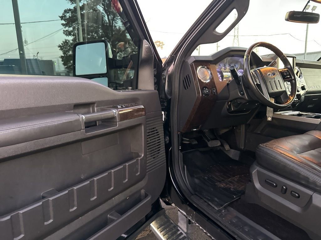 Used 2016 Ford F250 Platinum w/ FX4 Off-Road Package image 18