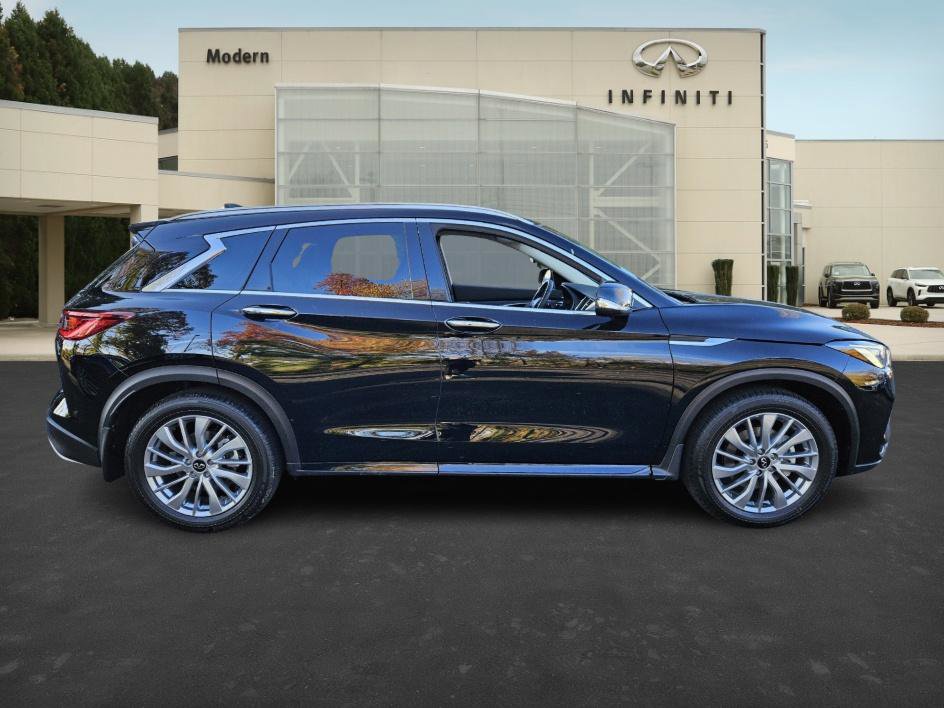 New 2025 INFINITI QX50 Luxe image 6