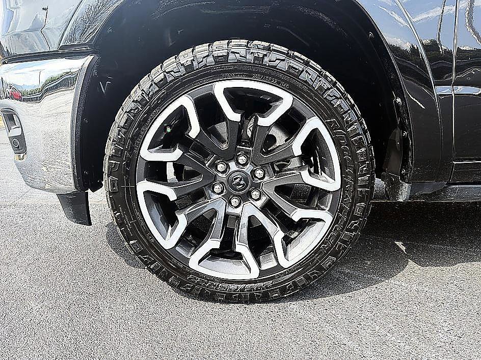Used 2025 RAM 1500 Limited w/ Bed Utility Group AWD/4WD image 8