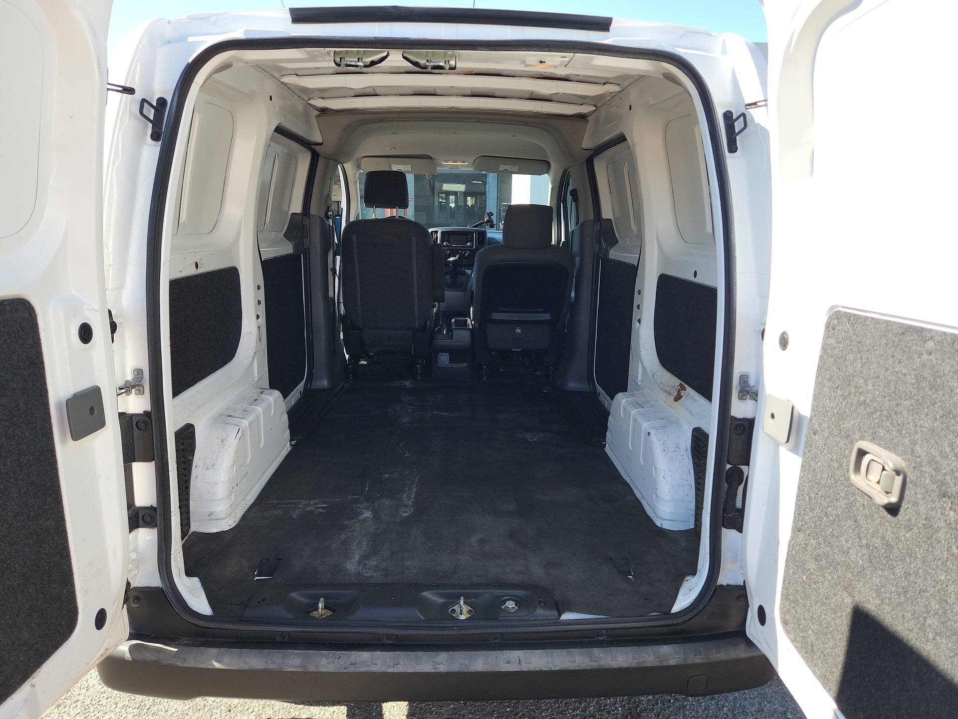 Used 2019 Nissan NV200 S FWD image 19