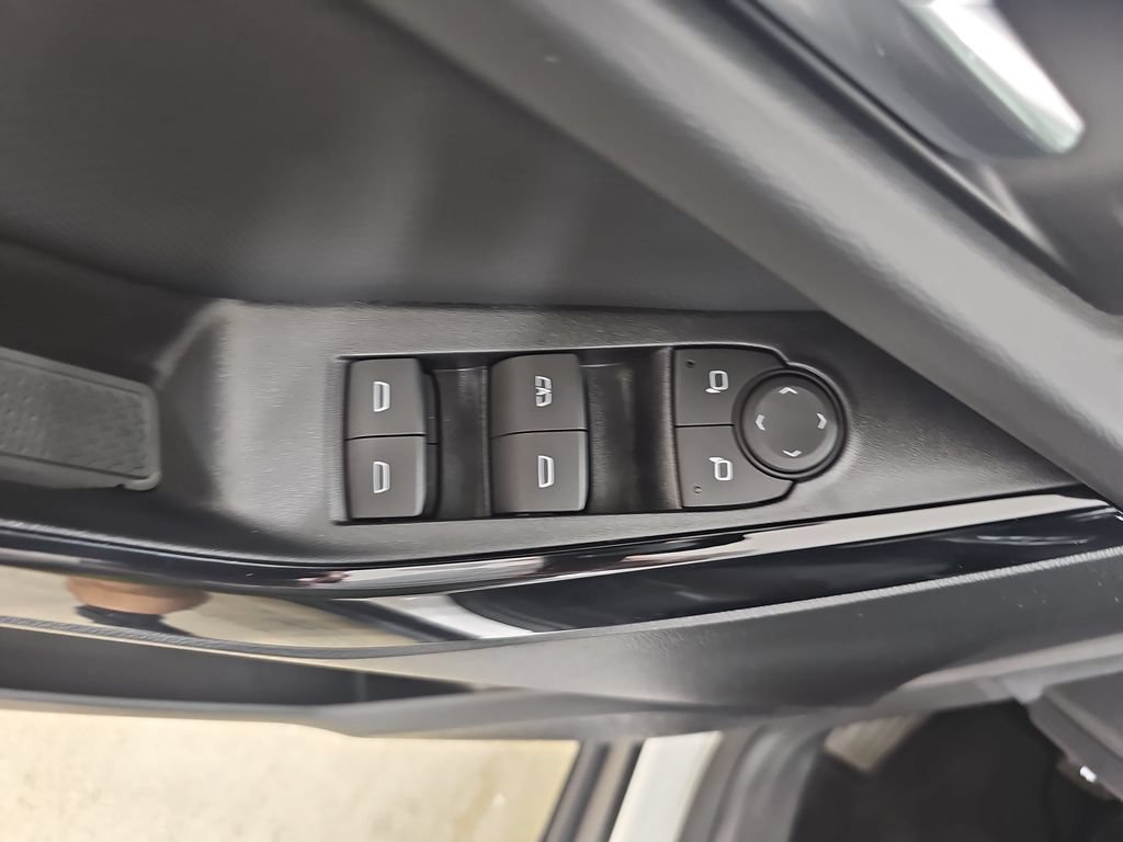 Certified 2025 Chevrolet Equinox LT AWD/4WD image 33