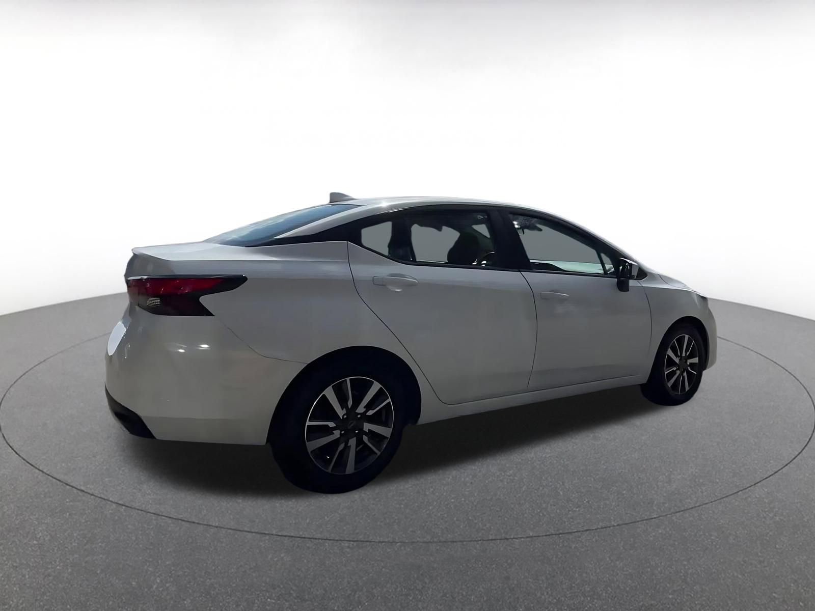 Used 2025 Nissan Versa SV FWD image 14