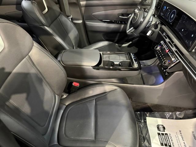 Used 2025 Hyundai Tucson Limited AWD/4WD image 24
