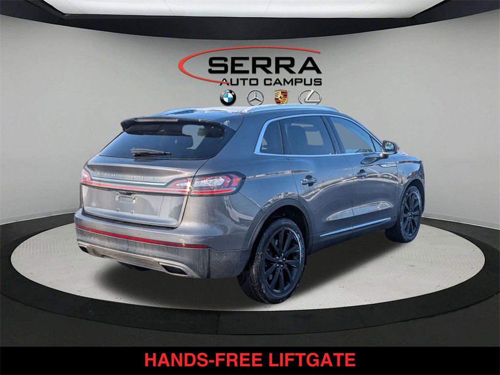 Used 2023 Lincoln Nautilus Reserve w/ Monochromatic Package image 12