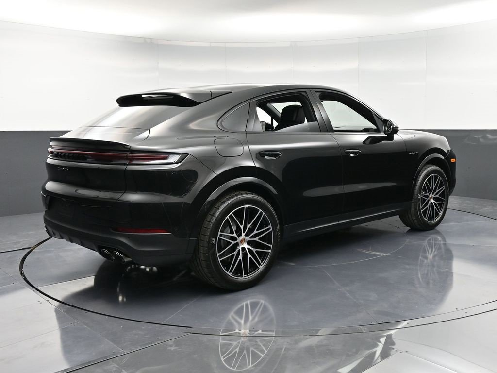 New 2026 Porsche Cayenne E-Hybrid Coupe image 8