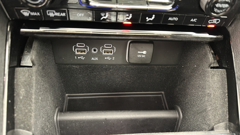 Used 2021 Jeep Grand Cherokee L Limited AWD/4WD image 21