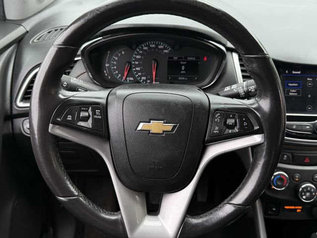 Used 2022 Chevrolet Trax LT w/ Driver Confidence Package AWD/4WD image 11