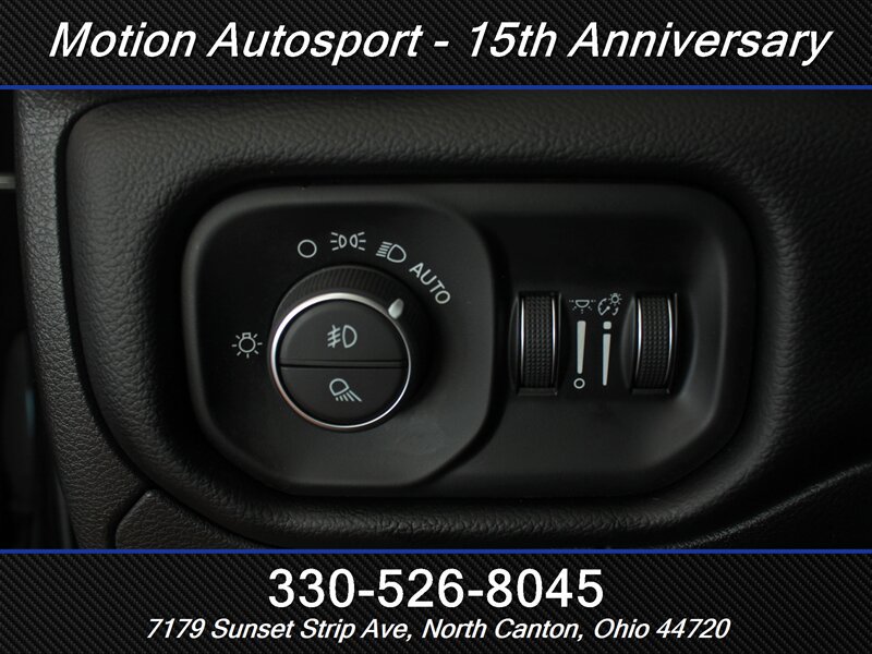 Used 2019 RAM 1500 Laramie AWD/4WD image 16