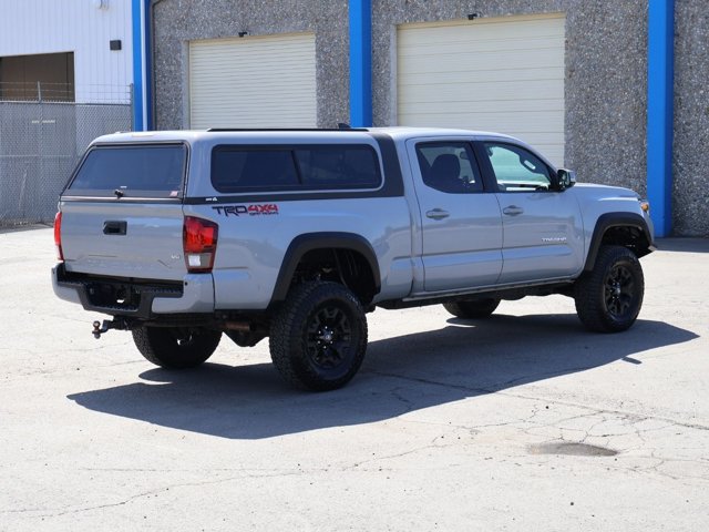Used 2018 Toyota Tacoma TRD Off-Road w/ Technology Package AWD/4WD image 5