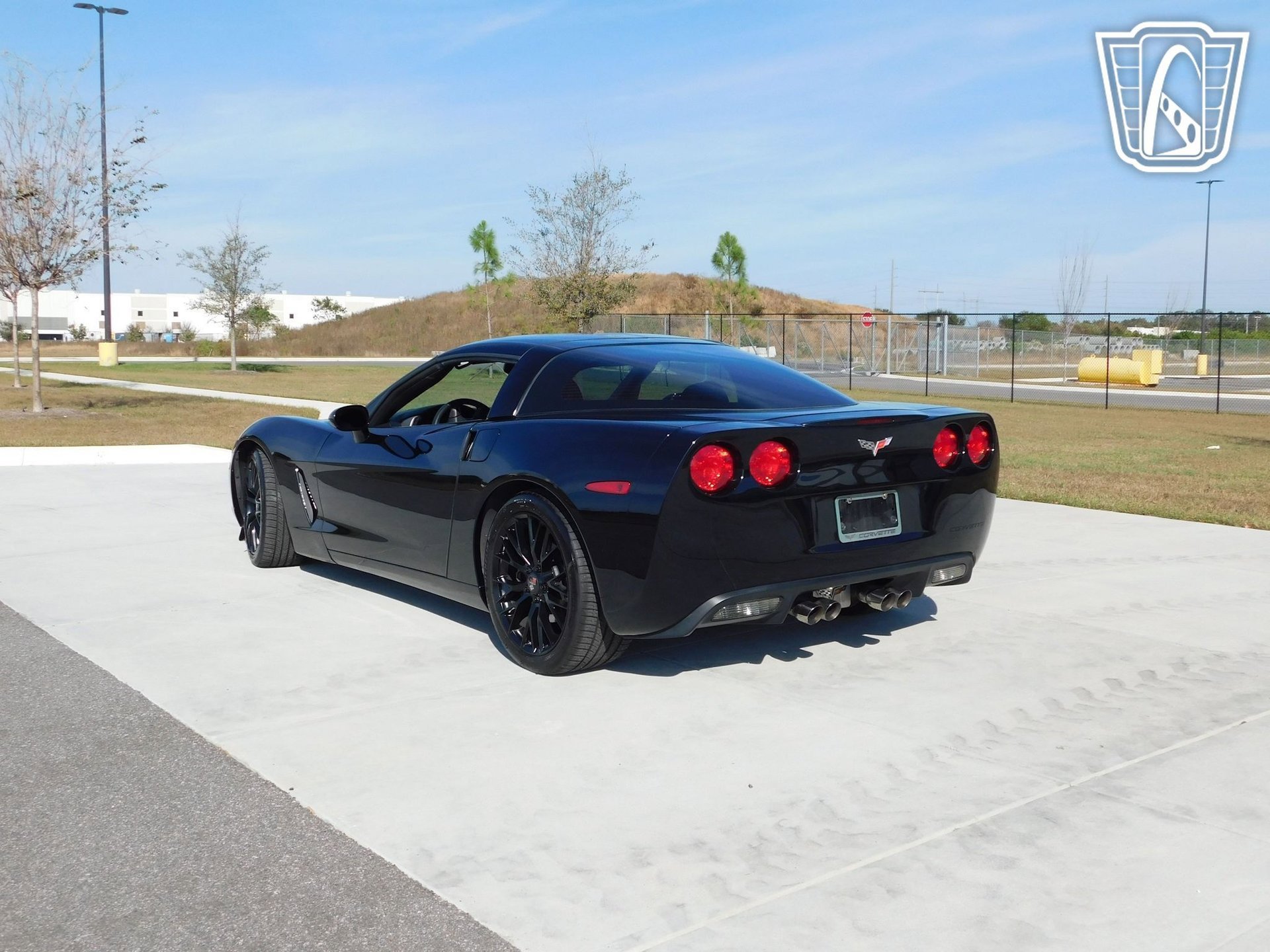 Used 2005 Chevrolet Corvette Coupe w/ Preferred Equipment Group RWD image 19