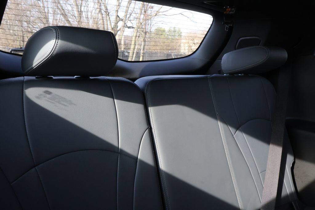 Used 2024 Buick Enclave Premium image 47