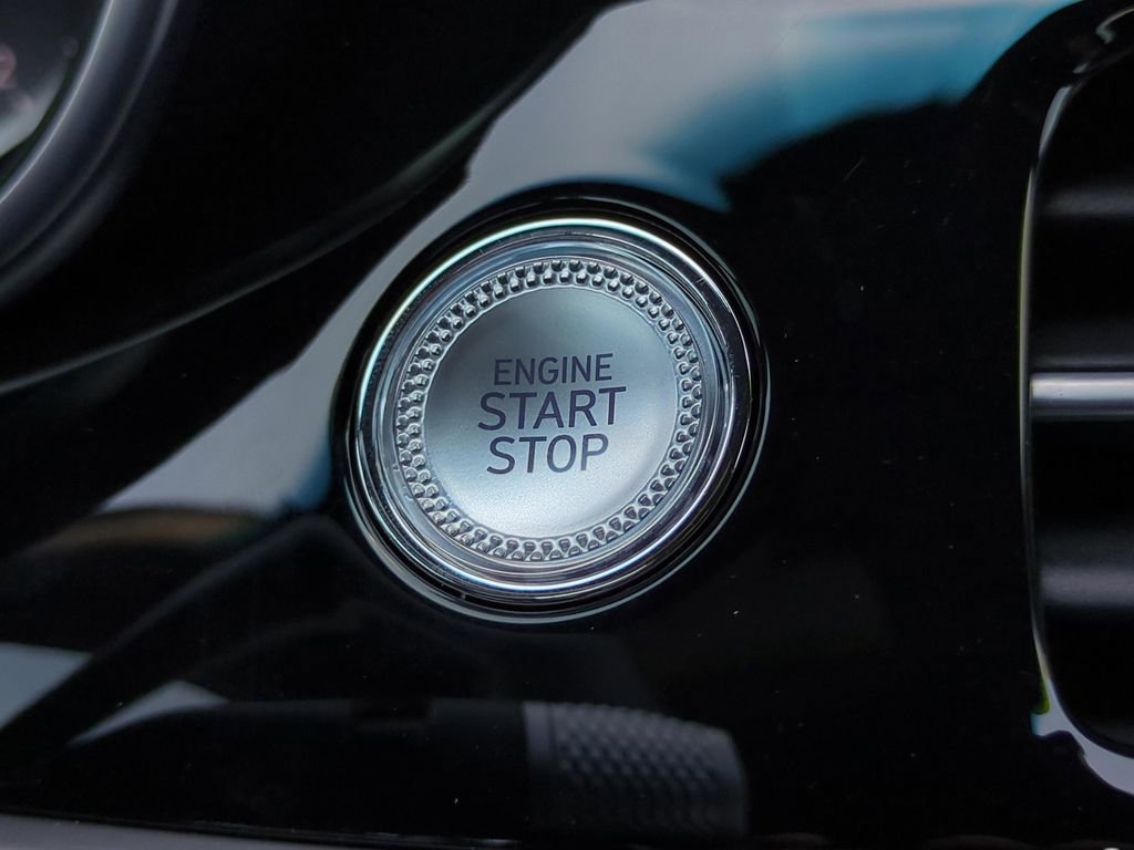 Used 2025 Genesis G70 3.3T Advanced image 26