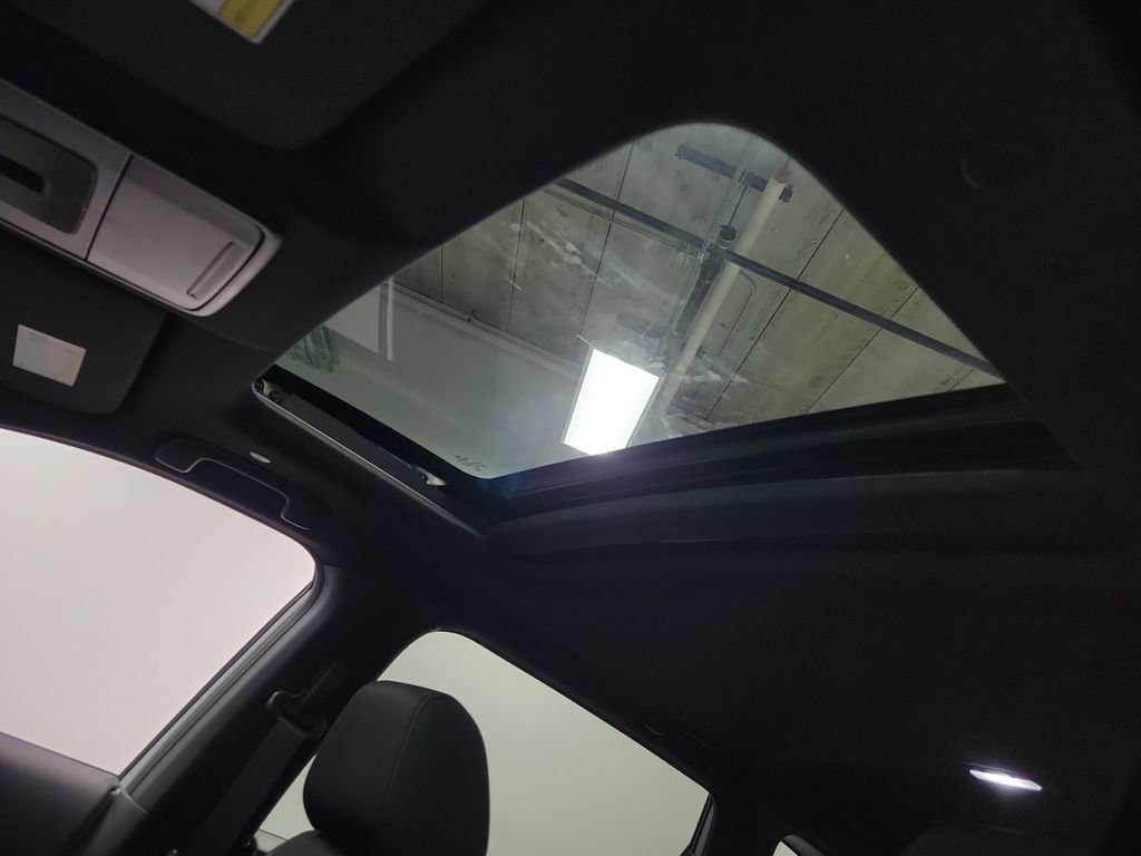 Used 2025 Honda CR-V Sport image 14
