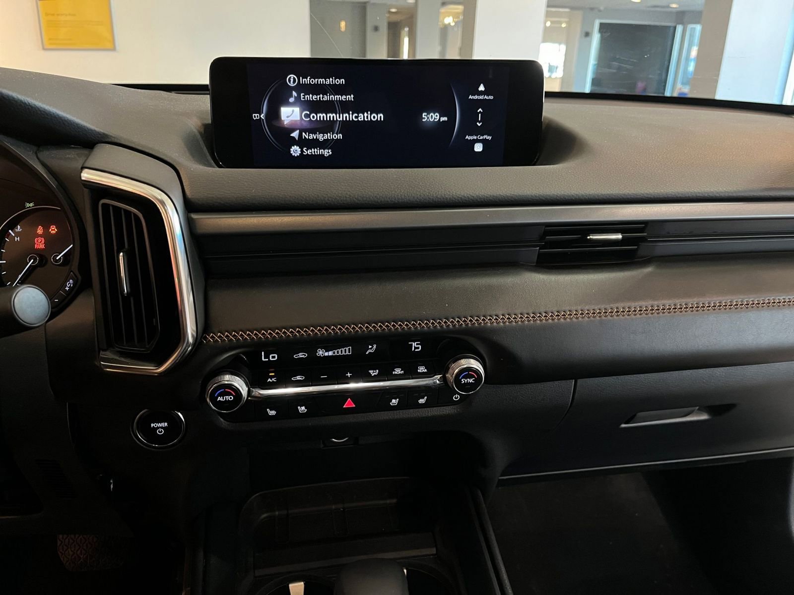 Used 2025 MAZDA CX-50 2.5 Hybrid w/ Premium Plus Pkg image 17