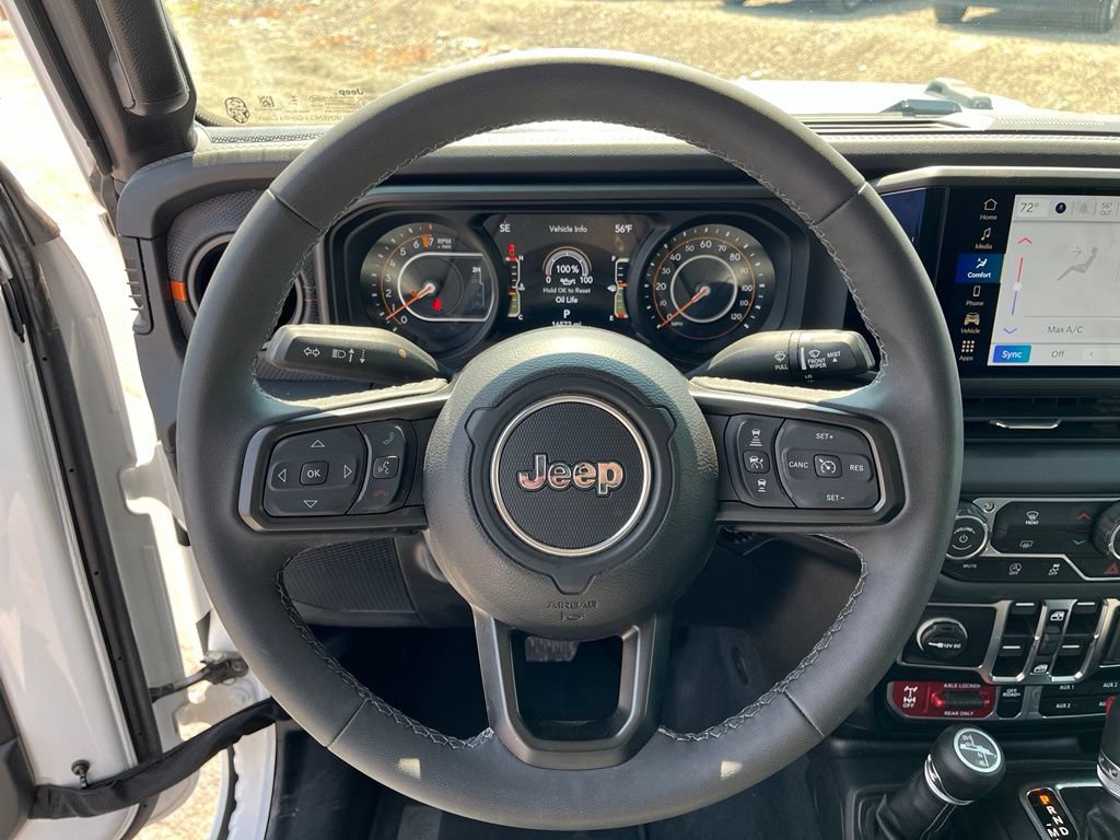 Used 2026 Jeep Gladiator Mojave AWD/4WD image 11
