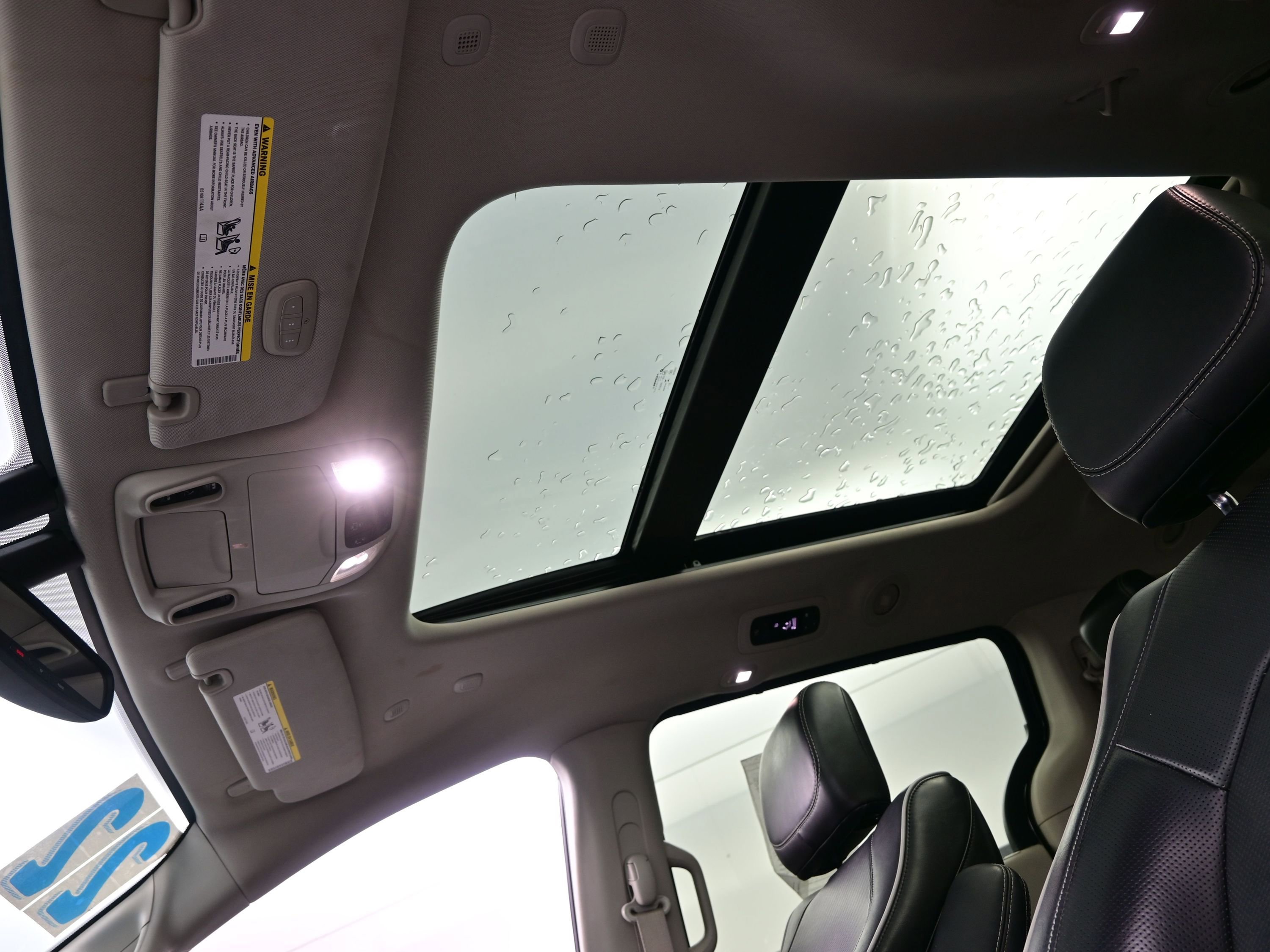 Used 2022 Chrysler Pacifica Limited image 18