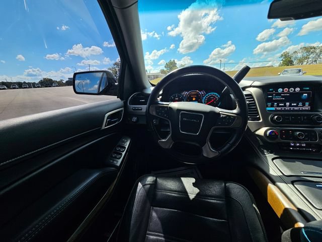Used 2019 GMC Yukon Denali w/ Enhanced Security Package RWD image 13
