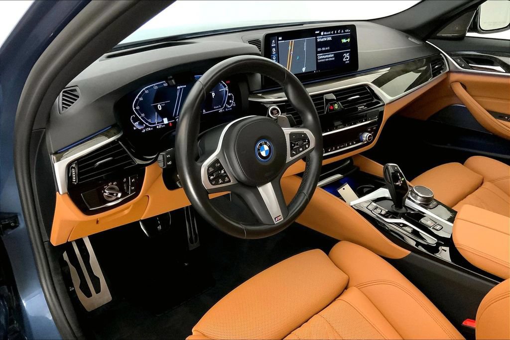 Used 2023 BMW 530e xDrive w/ Executive Package AWD/4WD image 21
