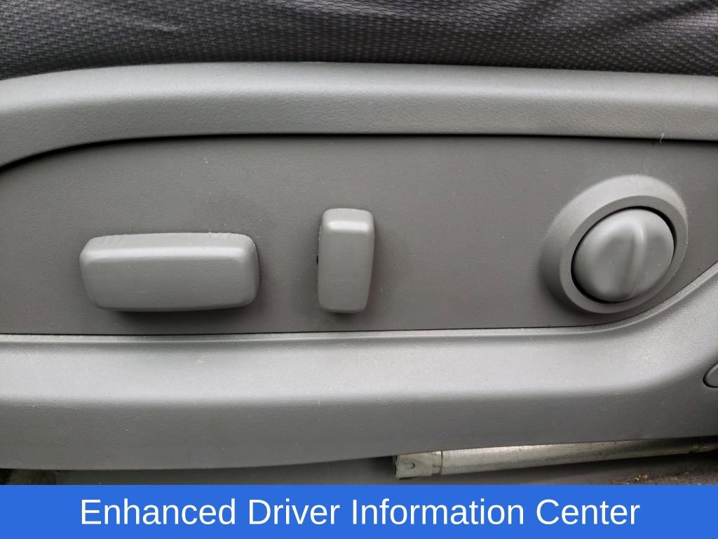 Used 2013 Chevrolet Traverse LS image 16