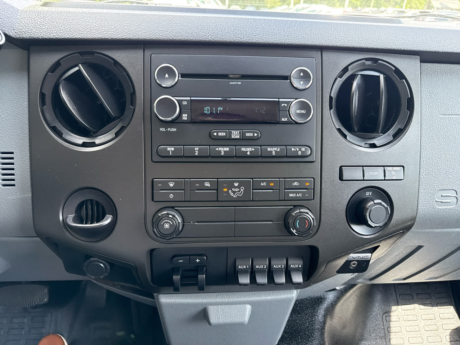 Used 2016 Ford F450 XL w/ Power Equipment Group RWD image 19