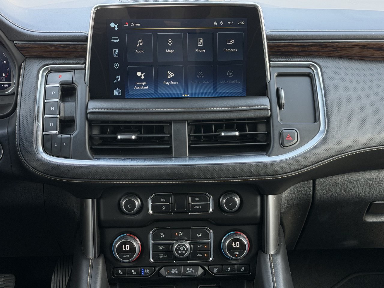 Used 2023 Chevrolet Suburban Premier AWD/4WD image 16