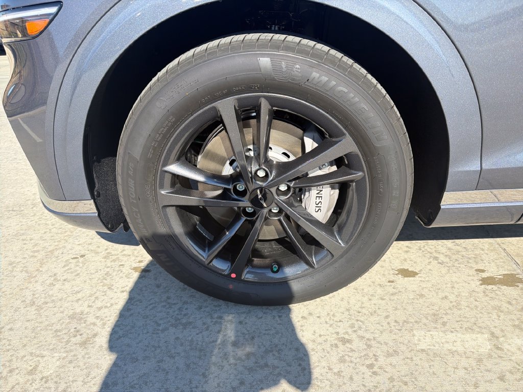 New 2027 Genesis GV70 2.5T Select AWD/4WD image 9