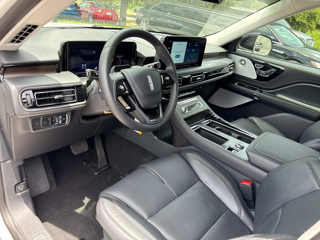 New 2025 Lincoln Aviator Reserve w/ Equipment Group 201A image 34