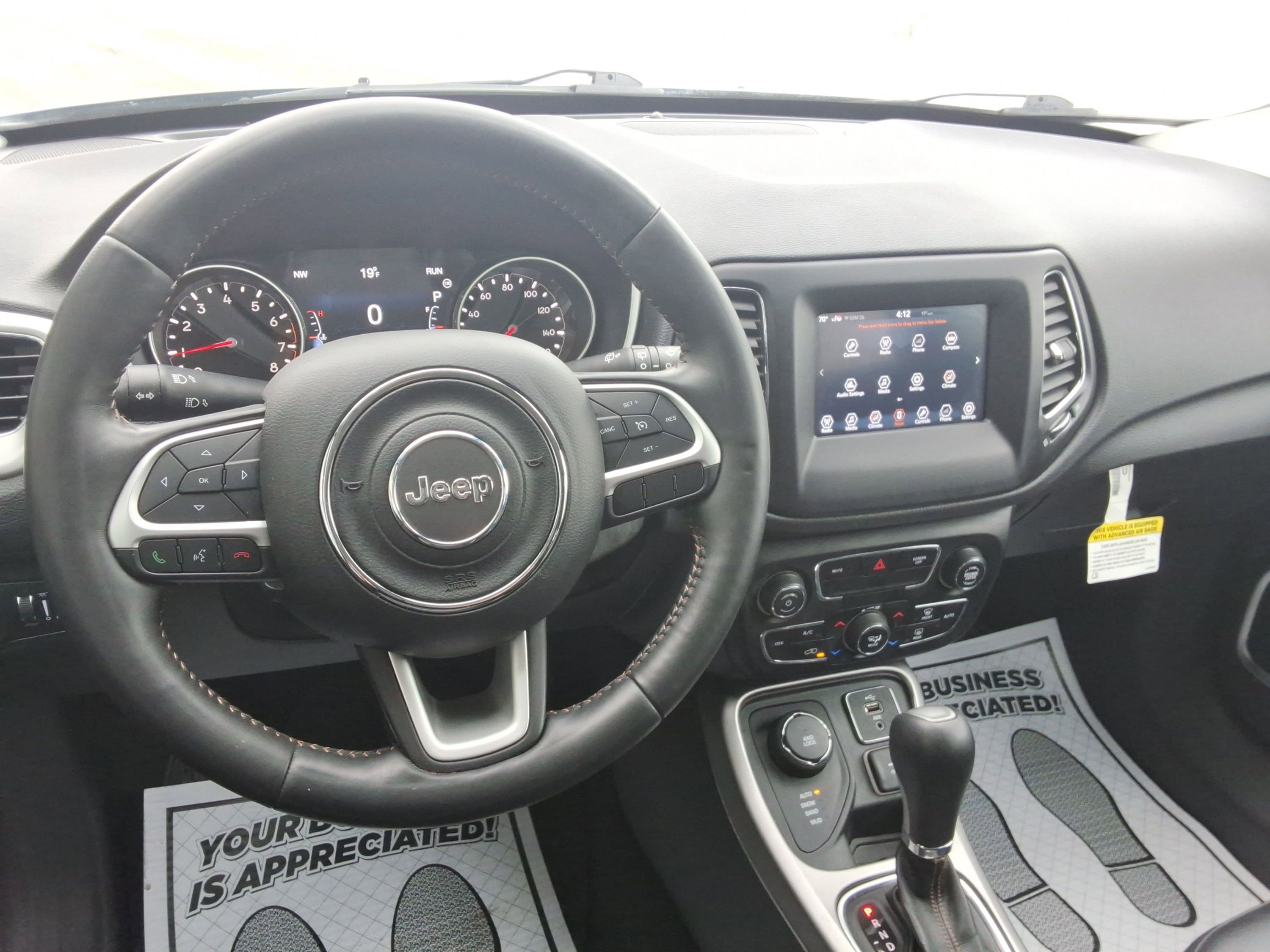 Used 2018 Jeep Compass Latitude w/ Popular Equipment Group image 12