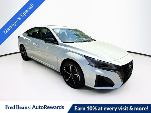 New 2025 Nissan Altima 2.5 SR w/ SR Premium Package image 1