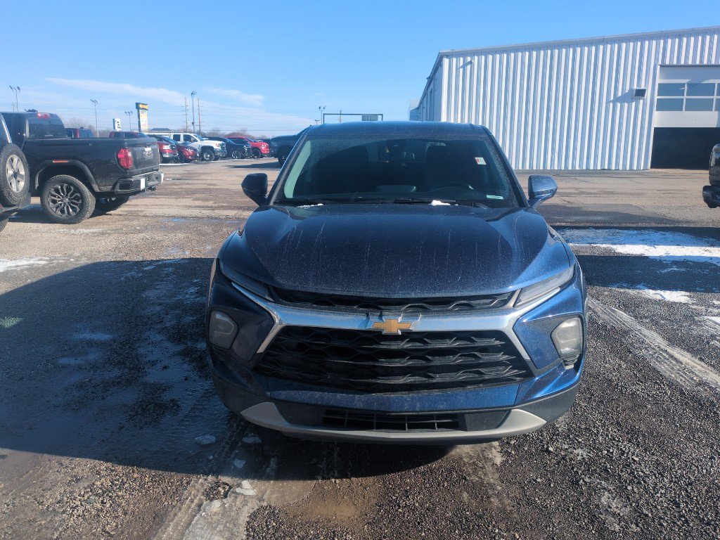 Used 2023 Chevrolet Blazer LT w/ Driver Confidence Package image 3