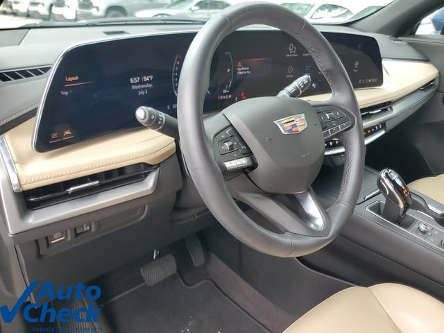 Certified 2024 Cadillac XT4 Luxury FWD image 19