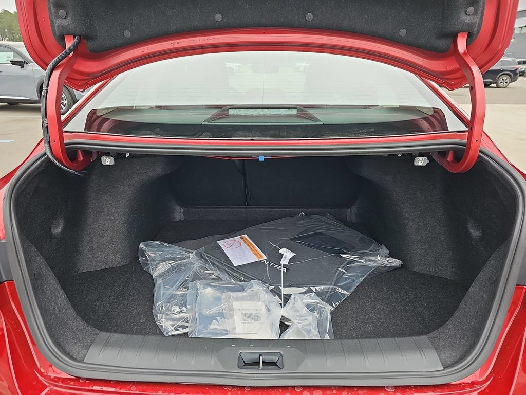 New 2026 Nissan Sentra SR w/ SR Premium Package FWD image 16