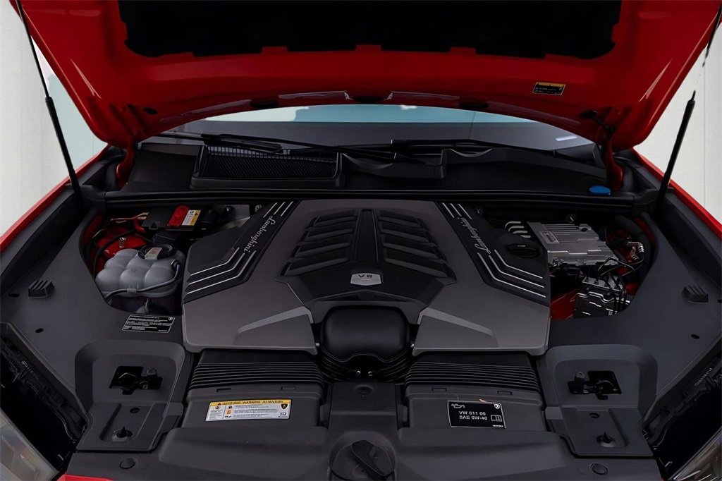 Used 2022 Lamborghini Urus image 5