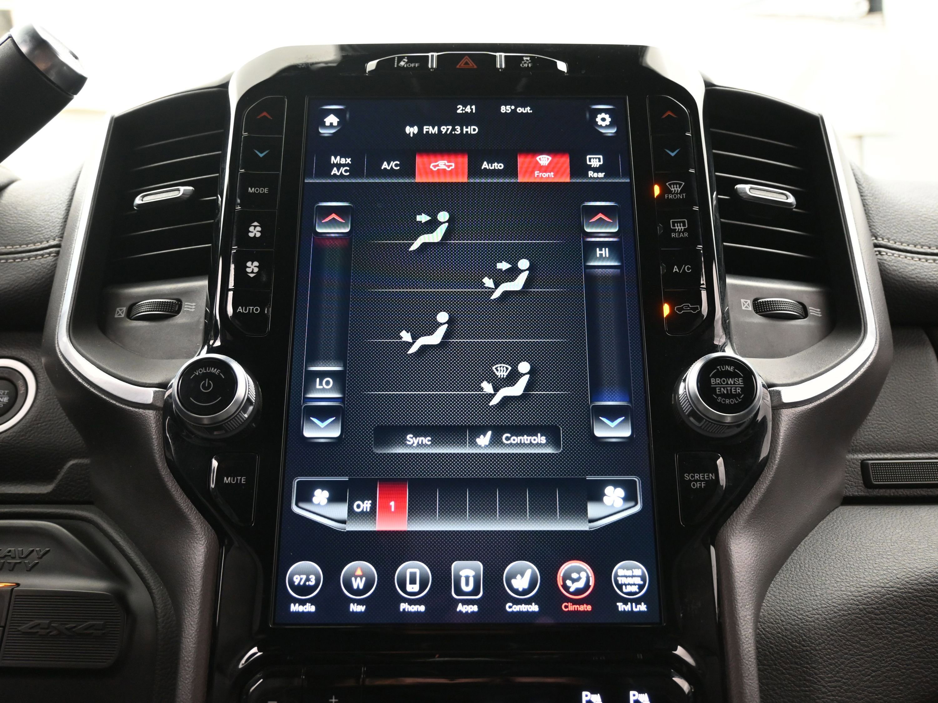 Used 2020 RAM 2500 Laramie w/ Night Edition image 37