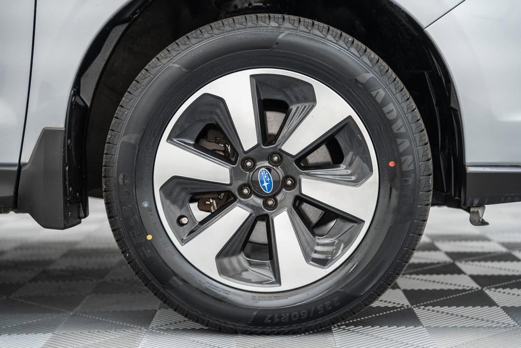 Used 2017 Subaru Forester 2.5i Limited AWD/4WD image 19