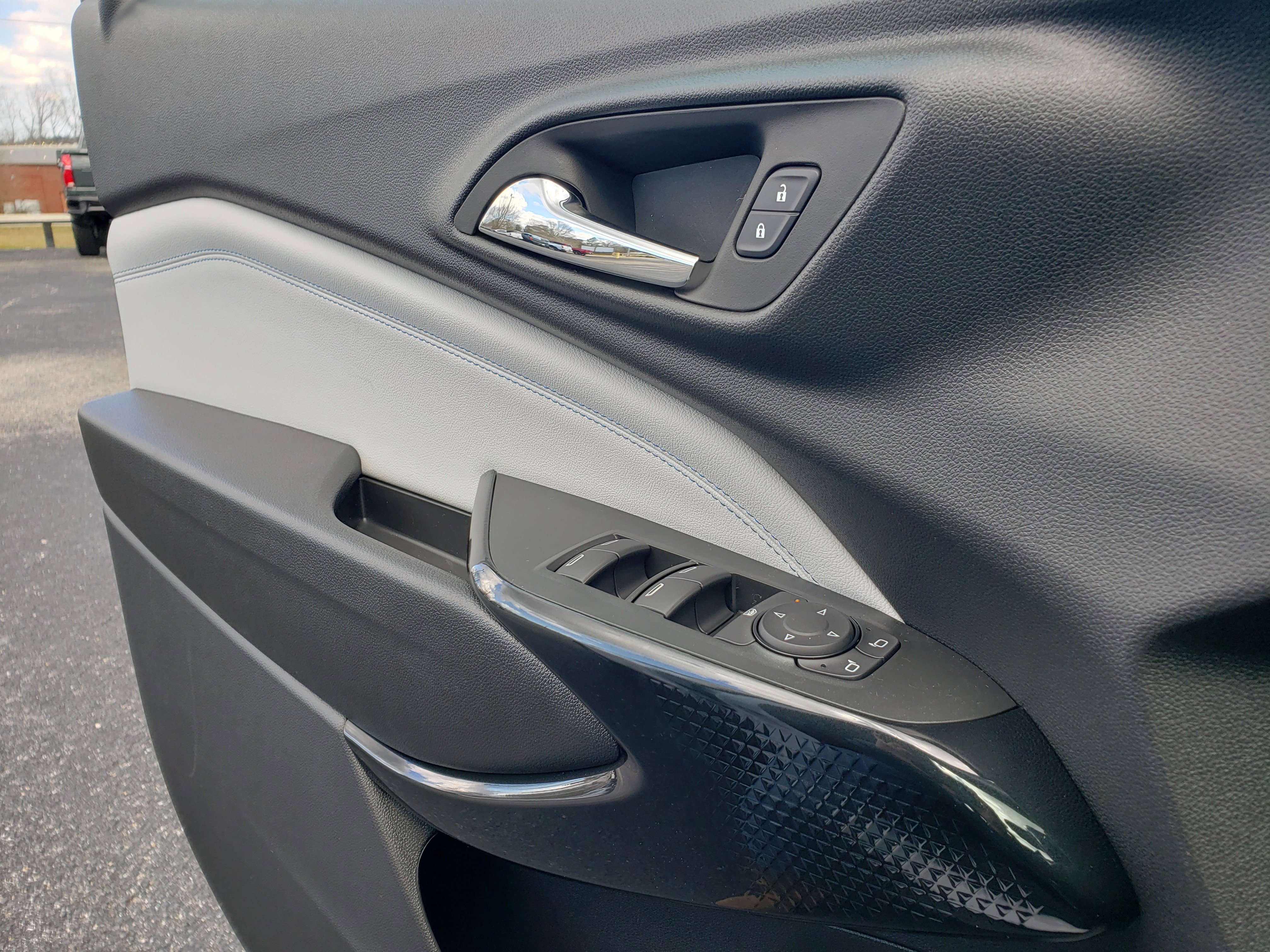 New 2026 Chevrolet Trax LT image 13