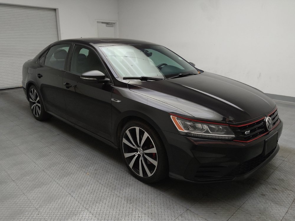 Used 2018 Volkswagen Passat 3.6 FWD image 13