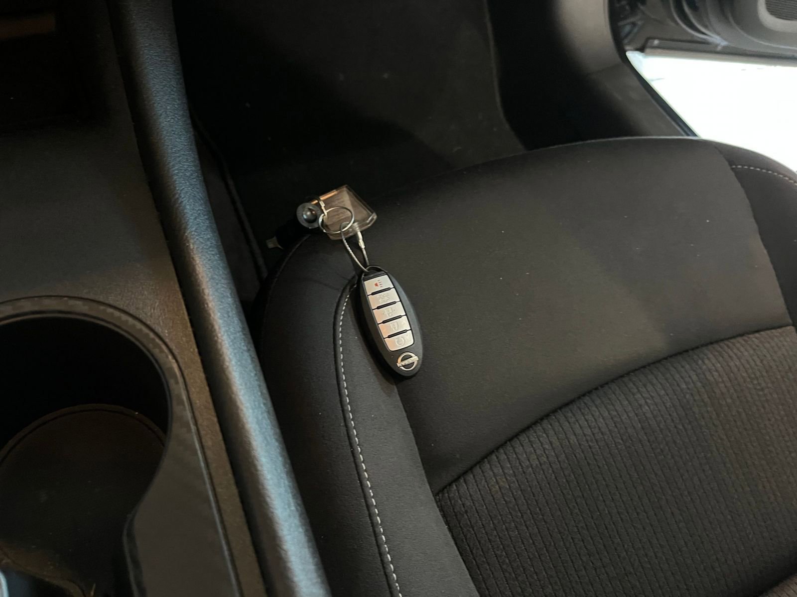 Used 2025 Nissan Altima 2.5 SV image 21