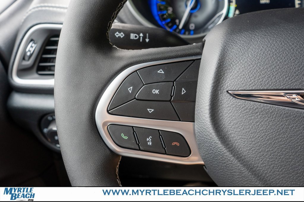 New 2026 Chrysler Pacifica Select image 28
