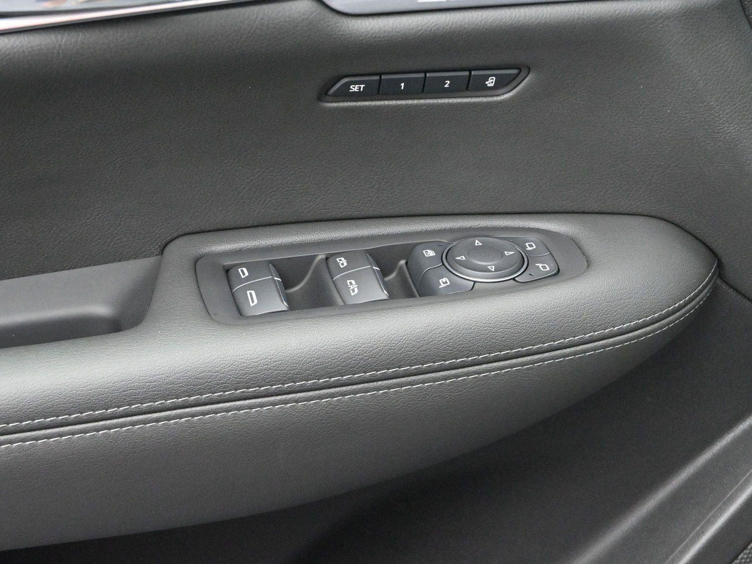 Certified 2025 Cadillac XT6 Sport w/ LPO, Floor Liner Package image 15