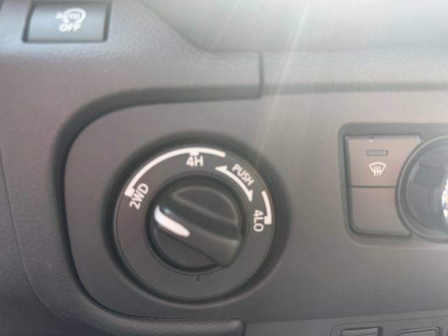 Certified 2026 Nissan Frontier SV w/ All-Weather Content Package AWD/4WD image 10