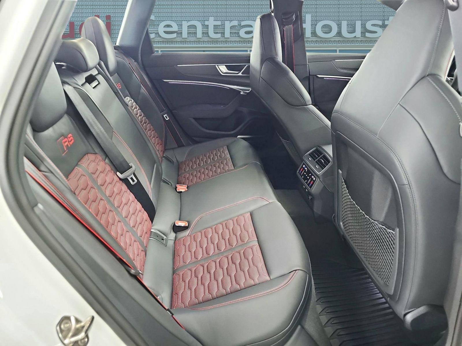 New 2025 Audi RS 6 performance image 26